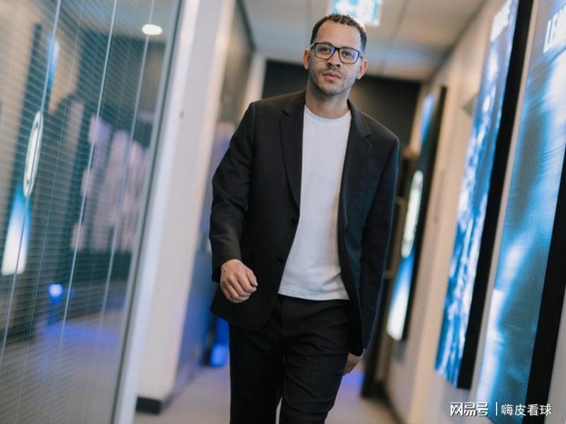 爱游戏下载-欧冠欧联杯综述:埃梅里强势冲冠,4队晋级,只剩14个附加赛名额