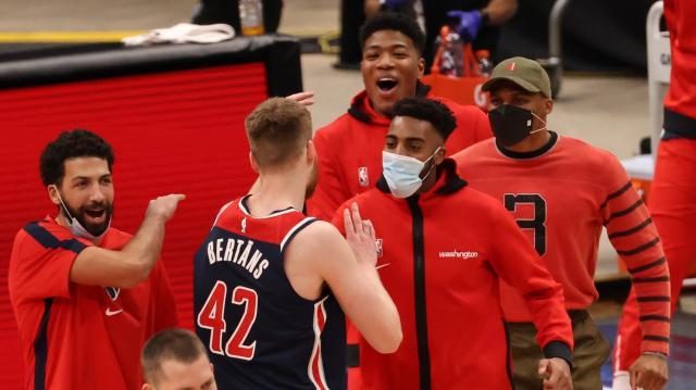 爱游戏app-奇才连续五场比赛被迫推迟 本周有望迎来首次合练